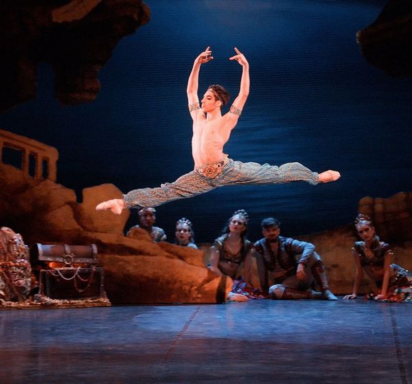 small600_trim_Cesar Corrales as Ali in Le Corsaire (c) Laurent Liotardo.jpg