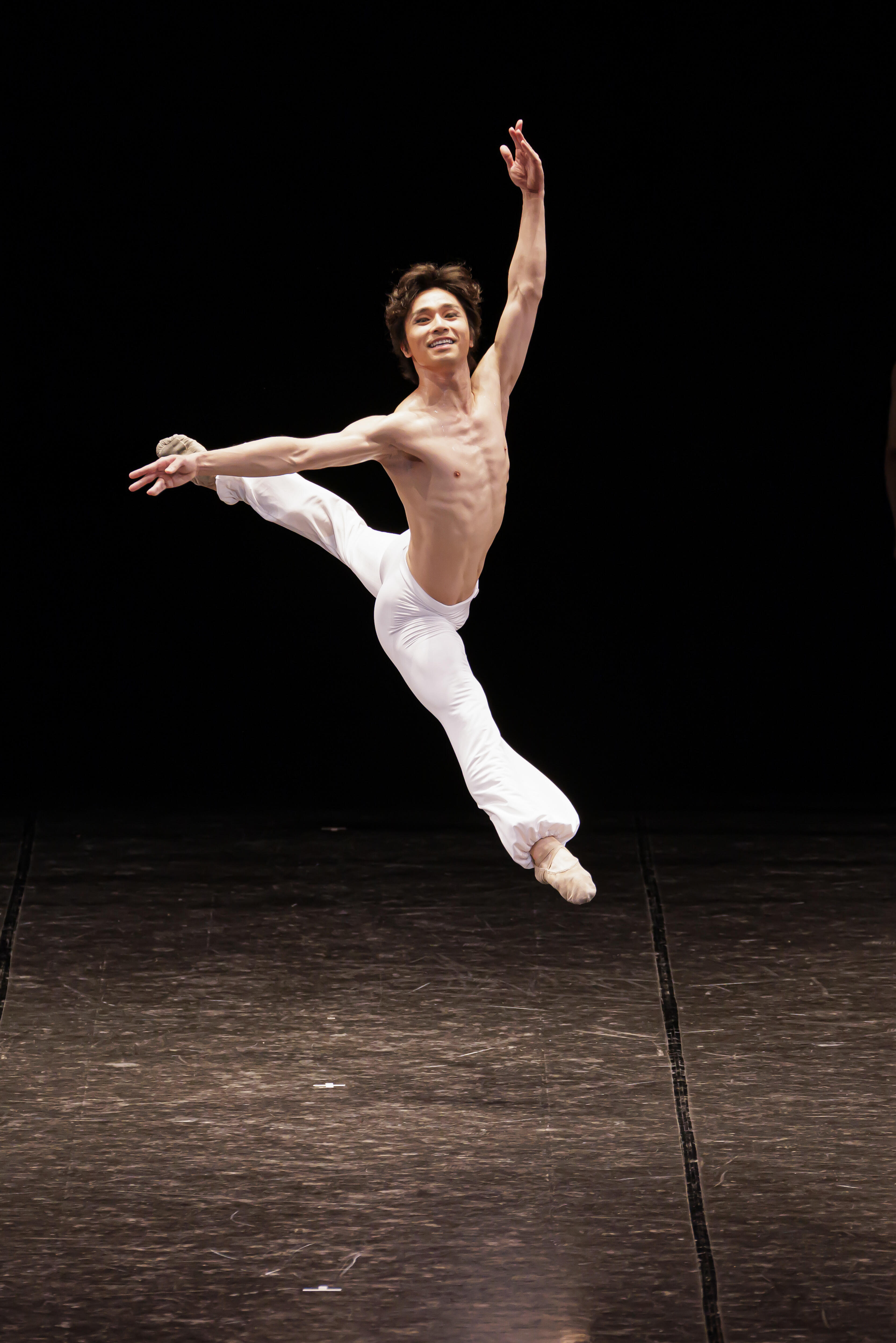 22-0723_Bejart Gala_7 danses grecques_0003_photo_Koujiro_Yoshikawa.jpg